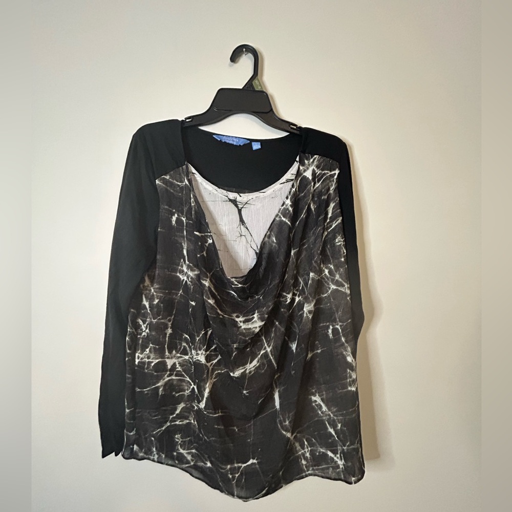 Simply Vera Vera Wang Black and White Drape Blouse